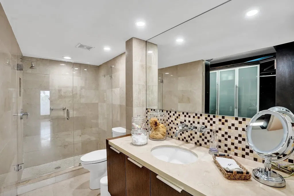 1361 S Ocean Bl Pompano Beach FL 33062