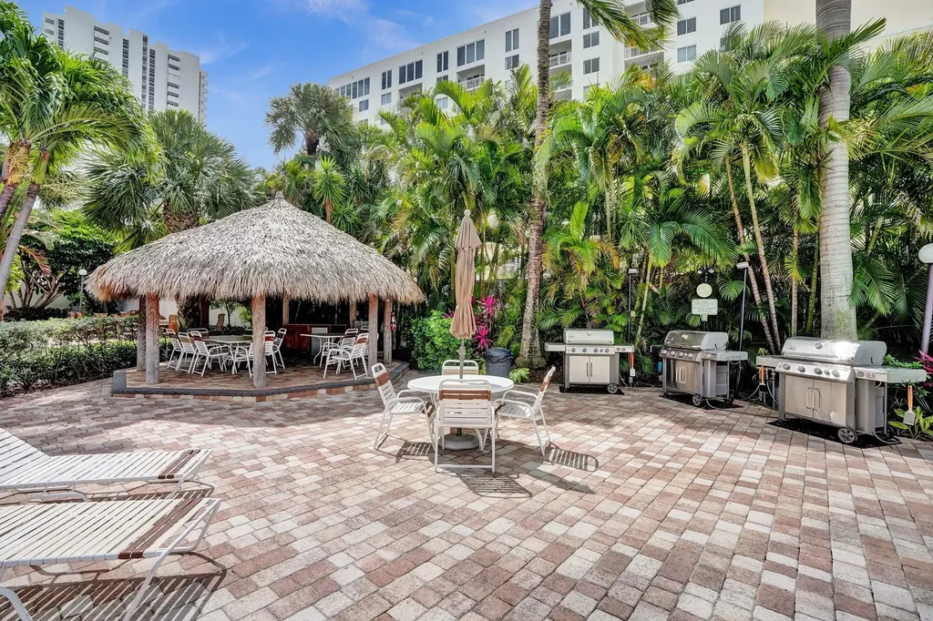 1361 S Ocean Bl Pompano Beach FL 33062