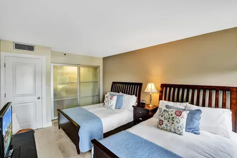 1361 S Ocean Bl Pompano Beach FL 33062