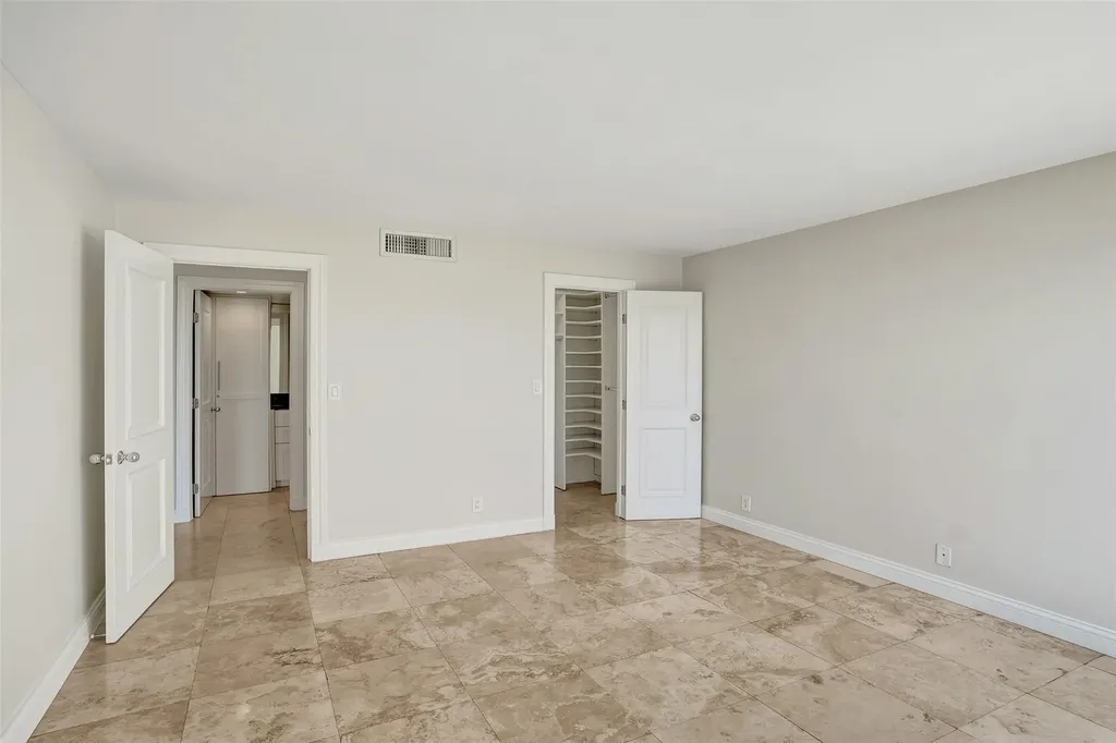 4 Royal Palm Way Boca Raton FL 33432