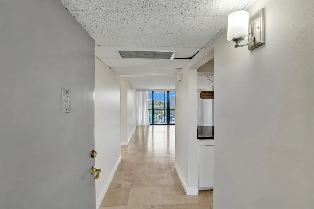 4 Royal Palm Way Boca Raton FL 33432
