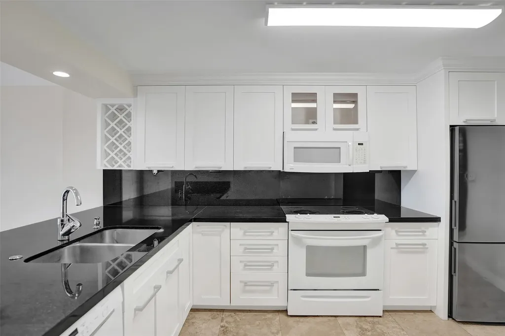 4 Royal Palm Way Boca Raton FL 33432