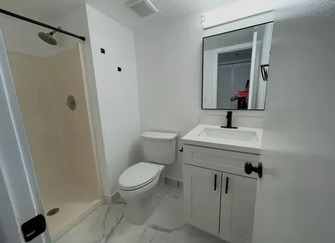 7035 NW 186th Street Hialeah FL 33015