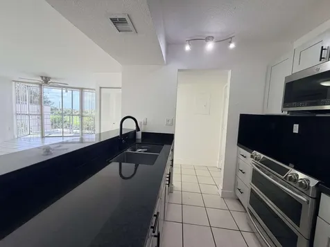 7035 NW 186th Street Hialeah FL 33015