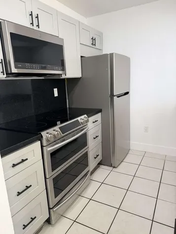 7035 NW 186th Street Hialeah FL 33015
