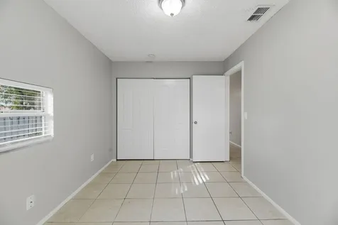 8666 SW 14th Street Pembroke Pines FL 33025