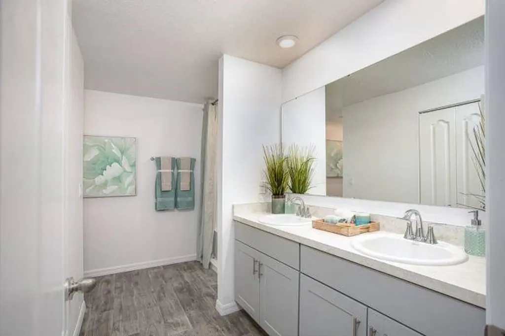 201 Aubudon Avenue Port St Lucie FL 34984