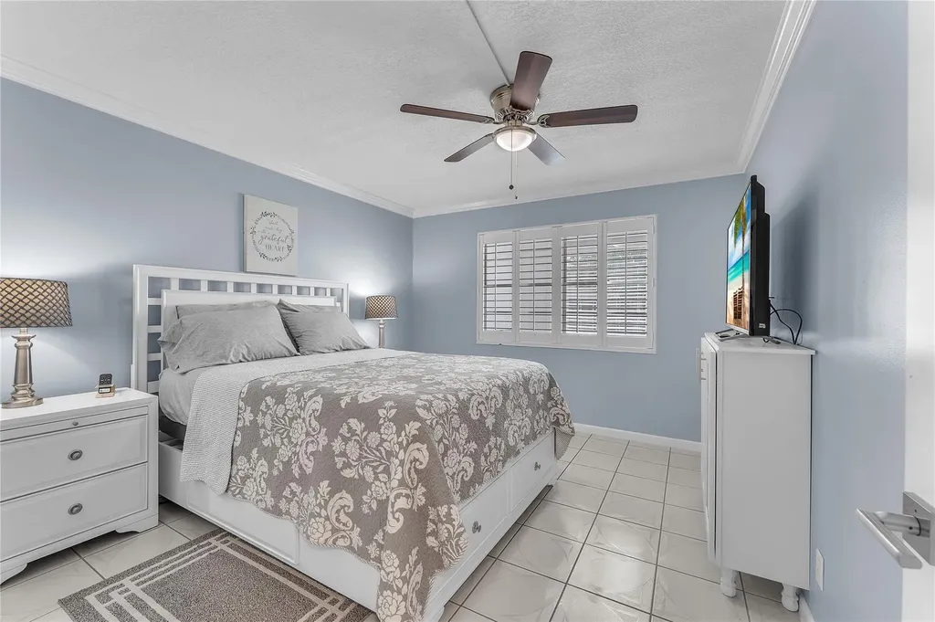 290 Farnham M Deerfield Beach FL 33442