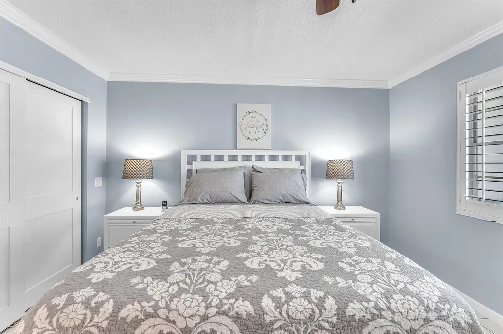 290 Farnham M Deerfield Beach FL 33442