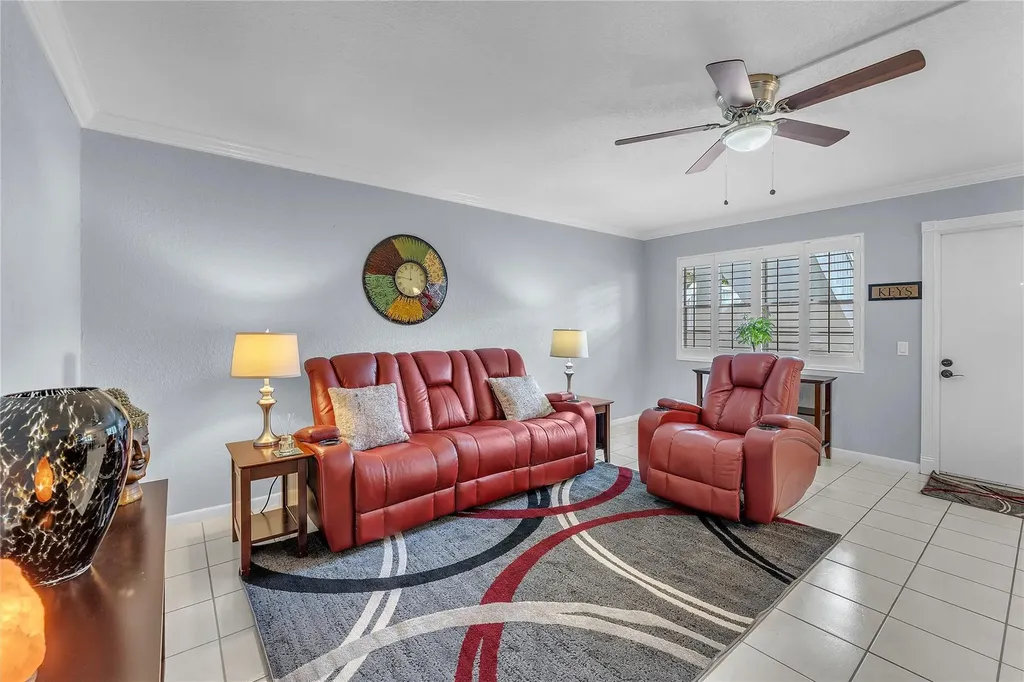 290 Farnham M Deerfield Beach FL 33442