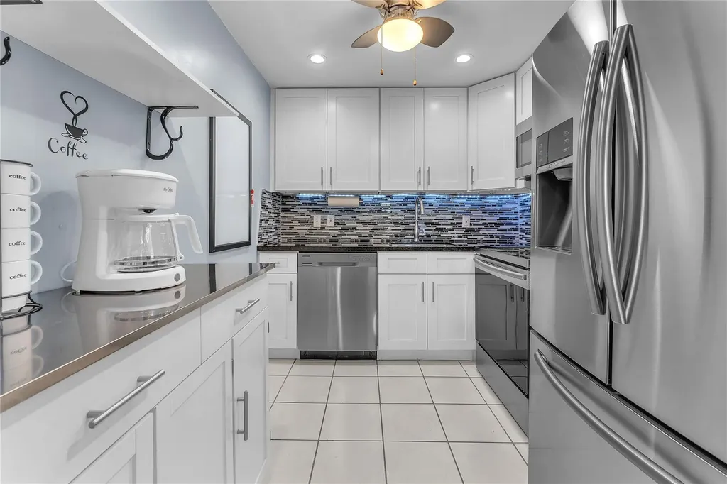 290 Farnham M Deerfield Beach FL 33442