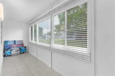 290 Farnham M Deerfield Beach FL 33442