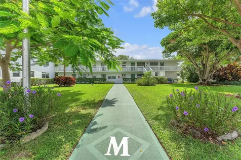 290 Farnham M Deerfield Beach FL 33442