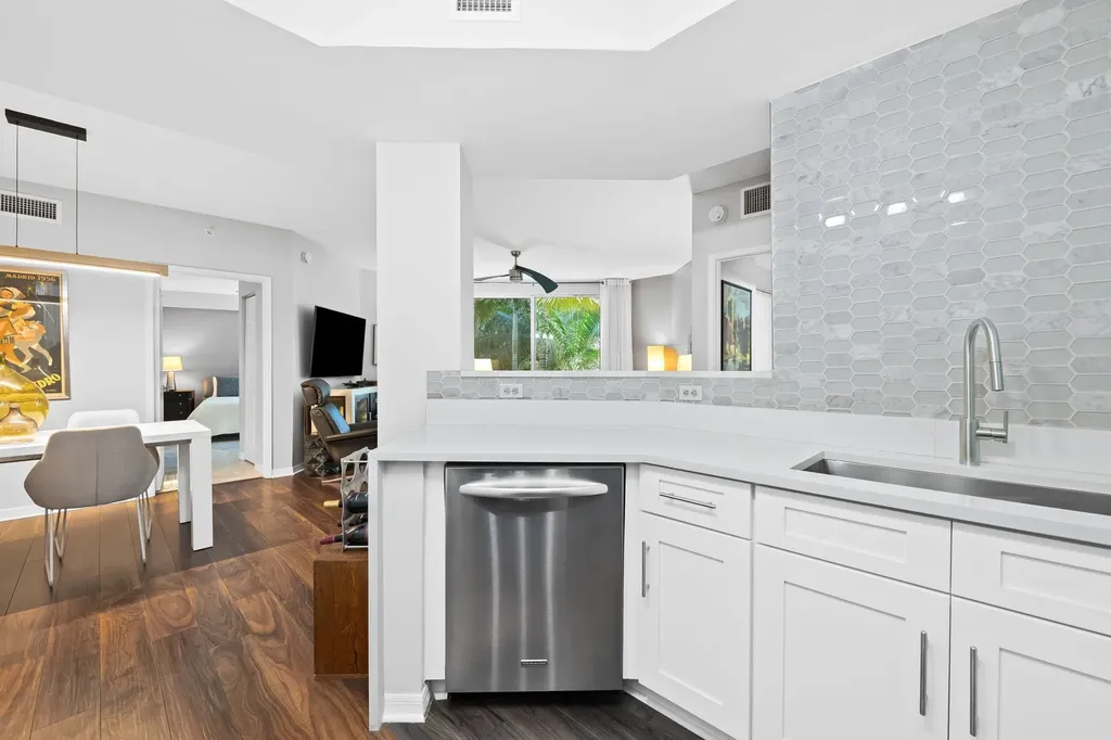 2421 NE 65th Street Fort Lauderdale FL 33308