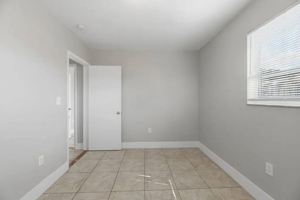 1000 N 71st Avenue Hollywood FL 33024