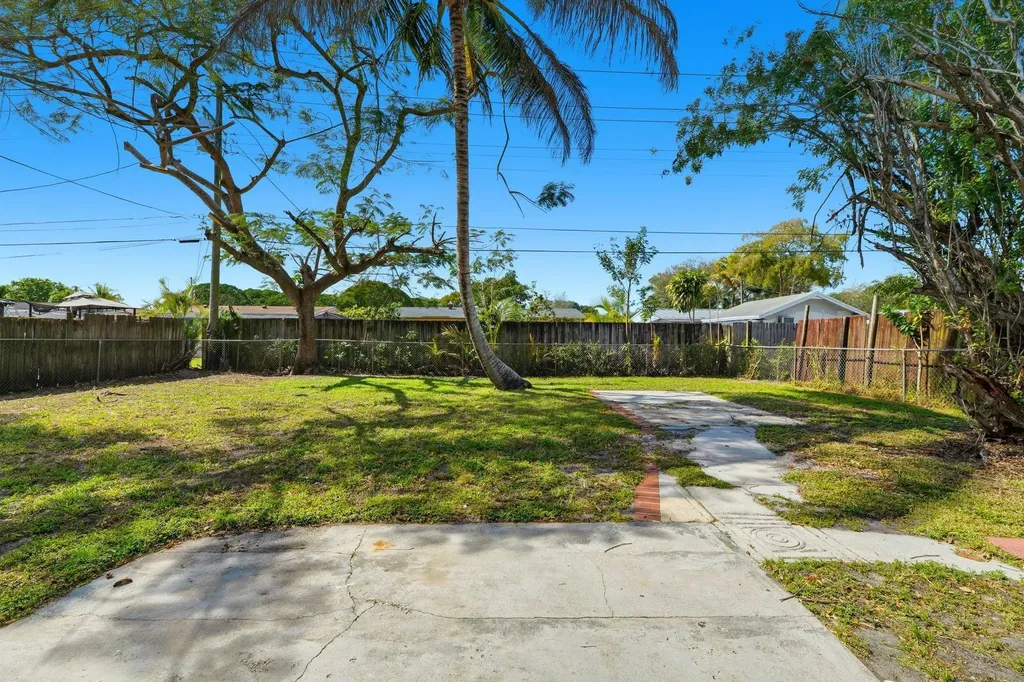1000 N 71st Avenue Hollywood FL 33024