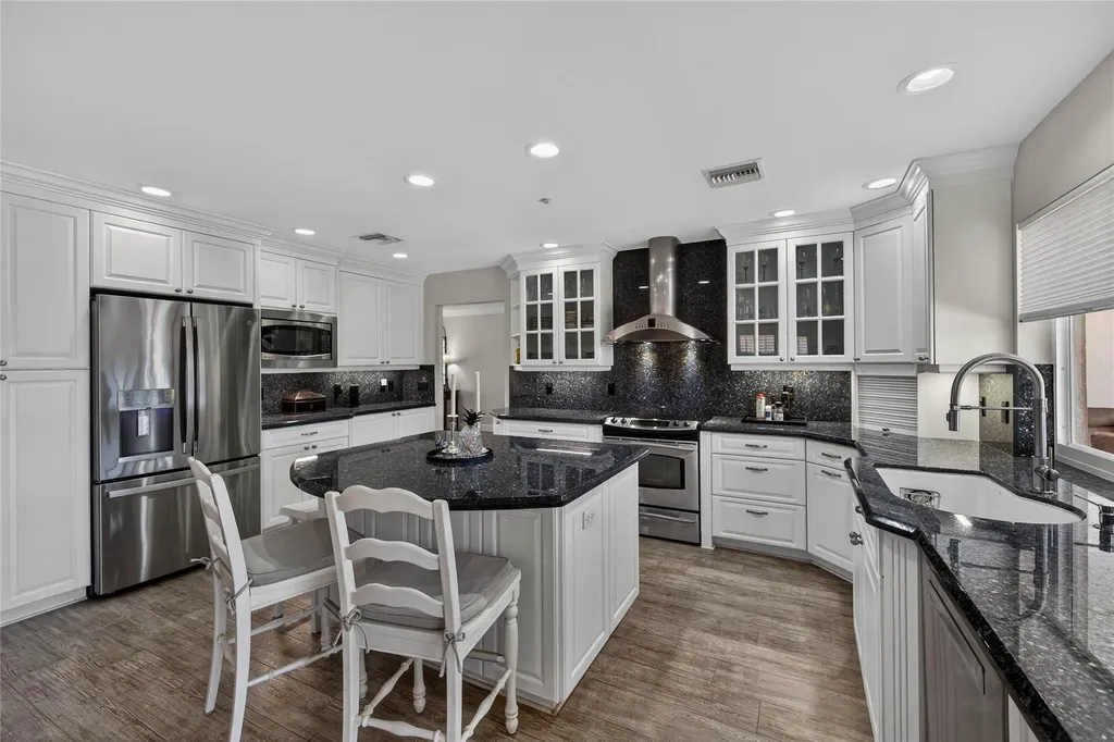 2600 NE 46th Street Lighthouse Point FL 33064