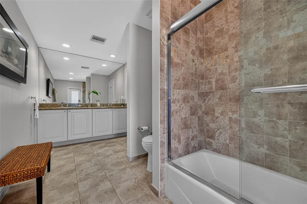2600 NE 46th Street Lighthouse Point FL 33064