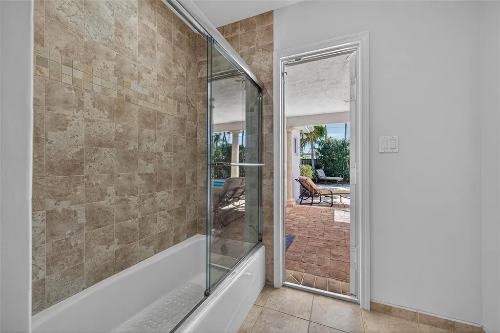 2600 NE 46th Street Lighthouse Point FL 33064