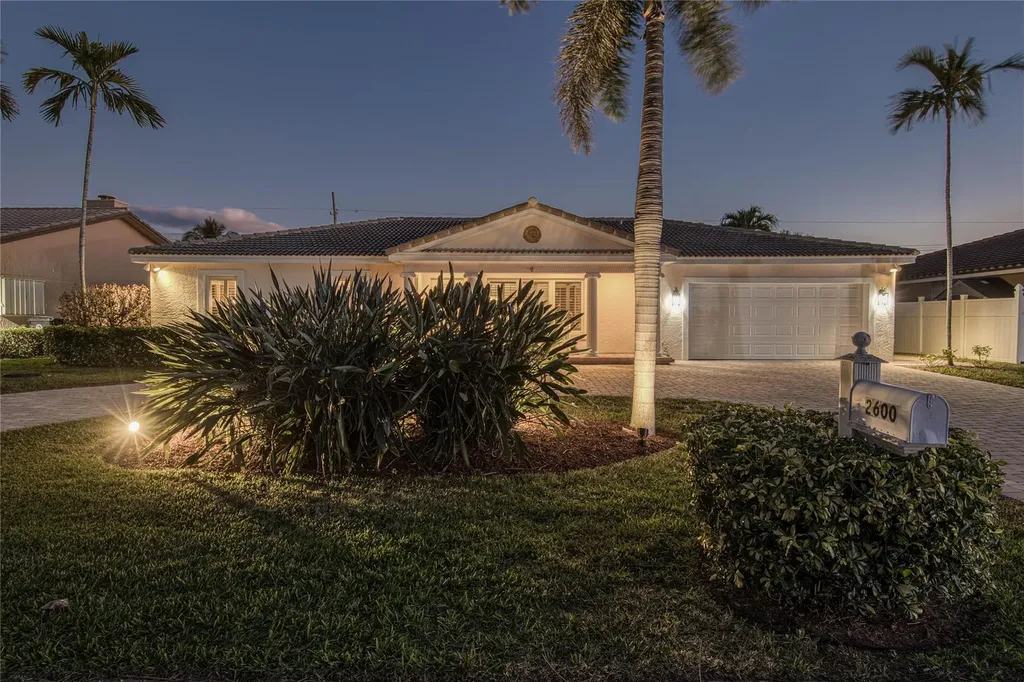 2600 NE 46th Street Lighthouse Point FL 33064