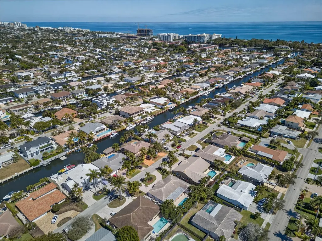 2600 NE 46th Street Lighthouse Point FL 33064