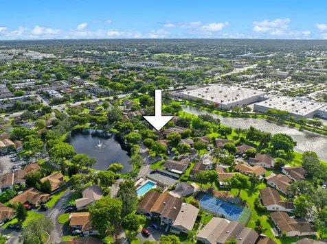 2229 Nova Village Drive Davie FL 33317