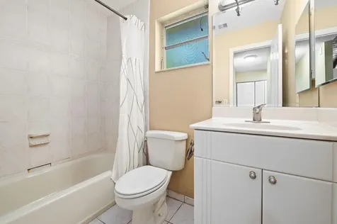 2229 Nova Village Drive Davie FL 33317
