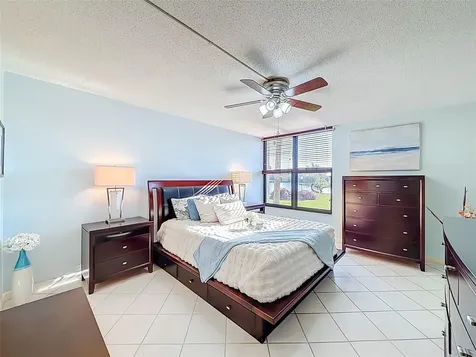 13 Royal Palm Way Boca Raton FL 33432