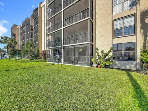 13 Royal Palm Way Boca Raton FL 33432