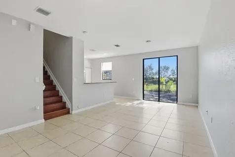 457 SE 37th Place Homestead FL 33033