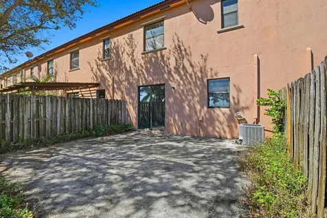 457 SE 37th Place Homestead FL 33033