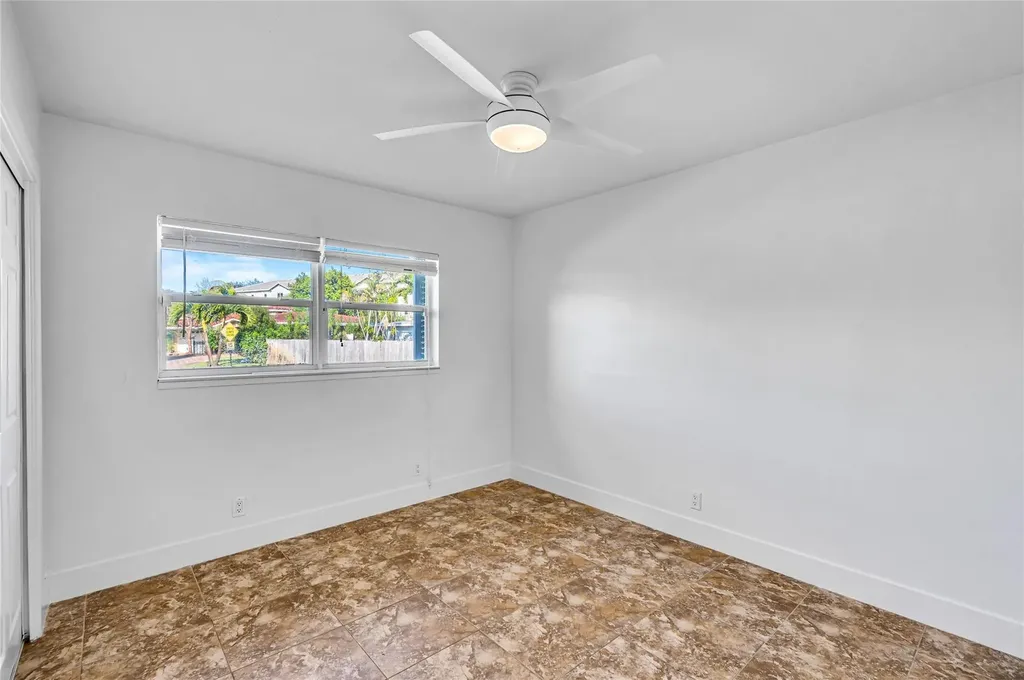 1760 NE 40th Court Oakland Park FL 33334