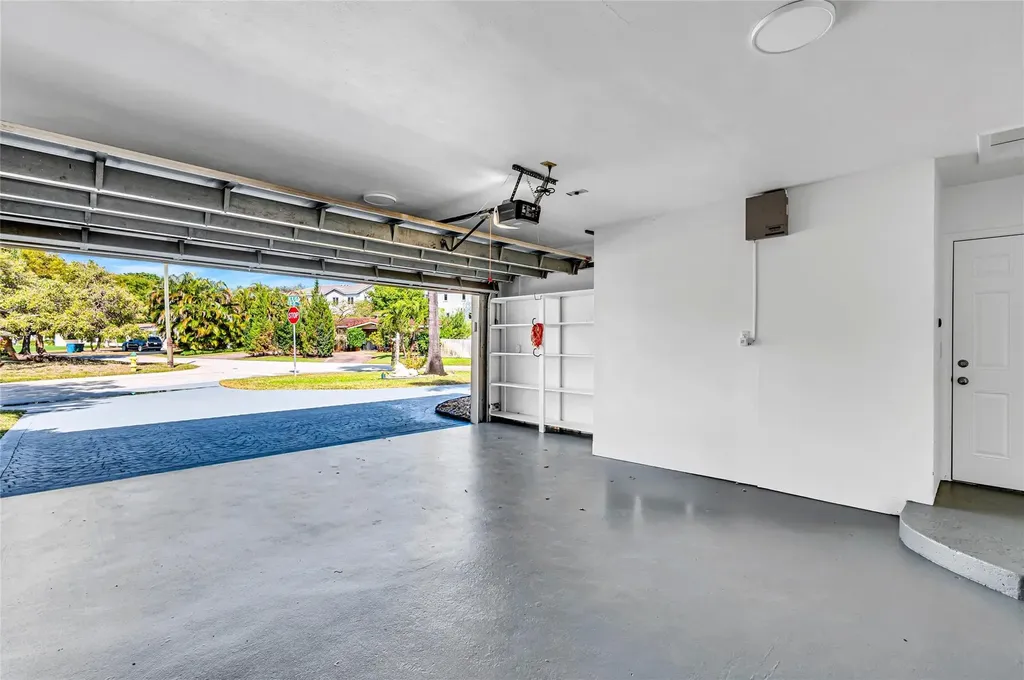 1760 NE 40th Court Oakland Park FL 33334