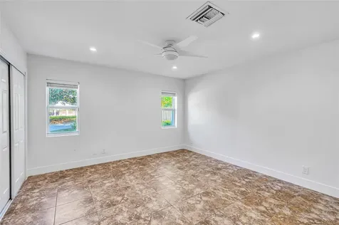 1760 NE 40th Court Oakland Park FL 33334