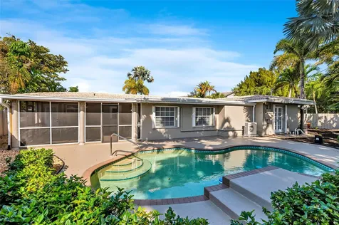 1760 NE 40th Court Oakland Park FL 33334