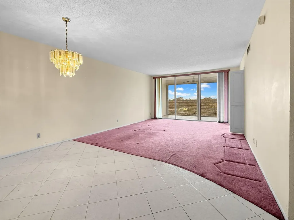 605 Oaks Drive Pompano Beach FL 33069