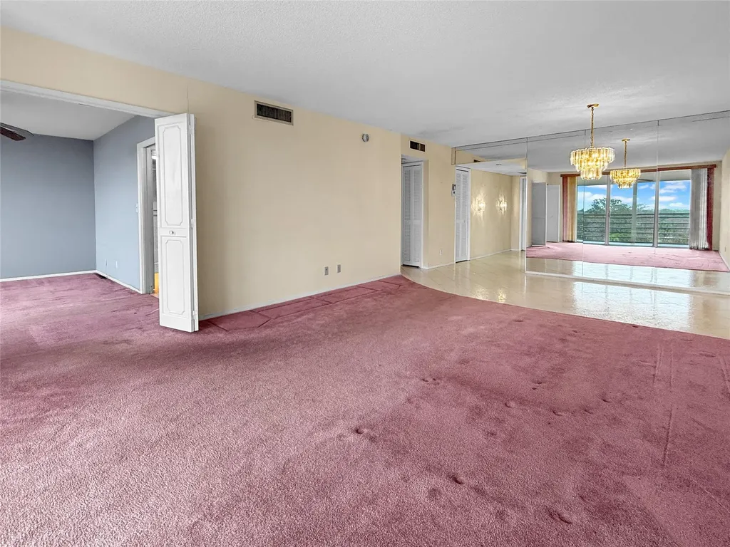 605 Oaks Drive Pompano Beach FL 33069