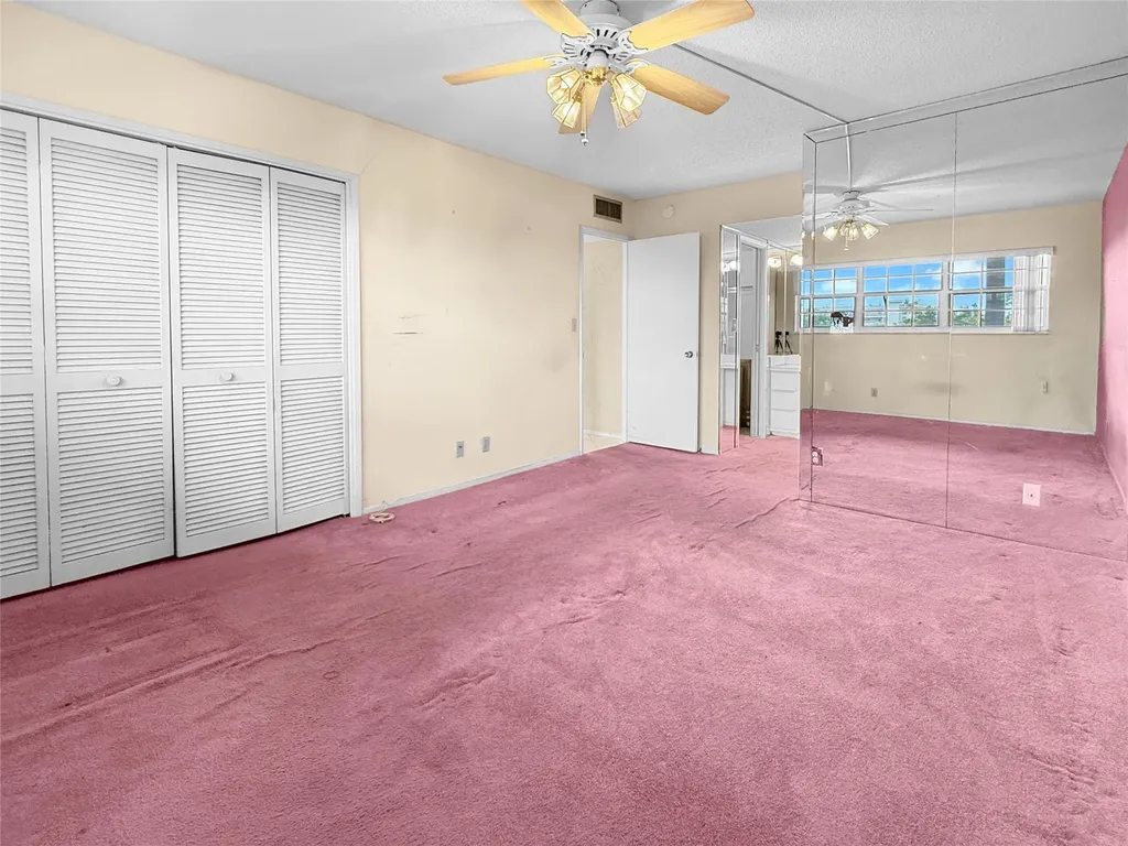 605 Oaks Drive Pompano Beach FL 33069