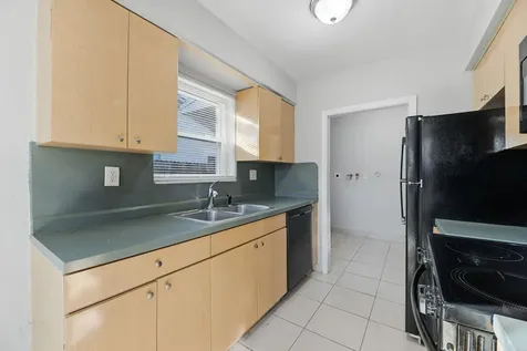 5649 SW 36th Court West Park FL 33023