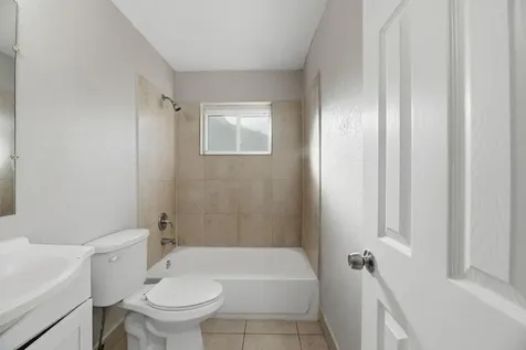 5649 SW 36th Court West Park FL 33023