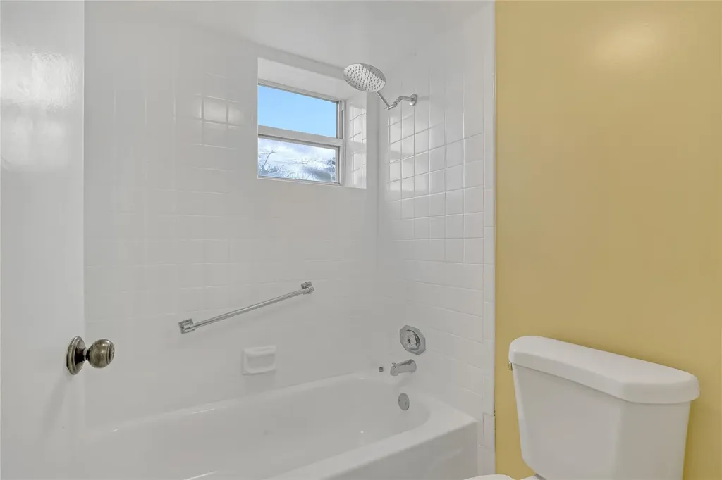 6850 10th Avenue Lake Worth FL 33467