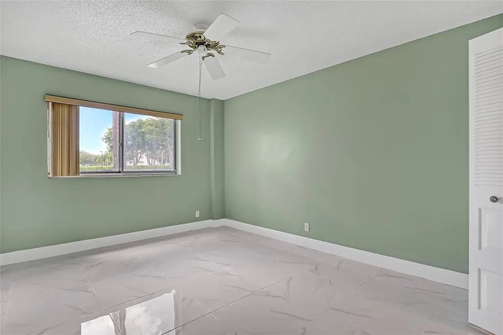 6850 10th Avenue Lake Worth FL 33467