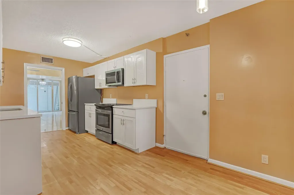 6850 10th Avenue Lake Worth FL 33467