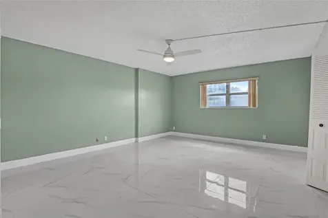 6850 10th Avenue Lake Worth FL 33467