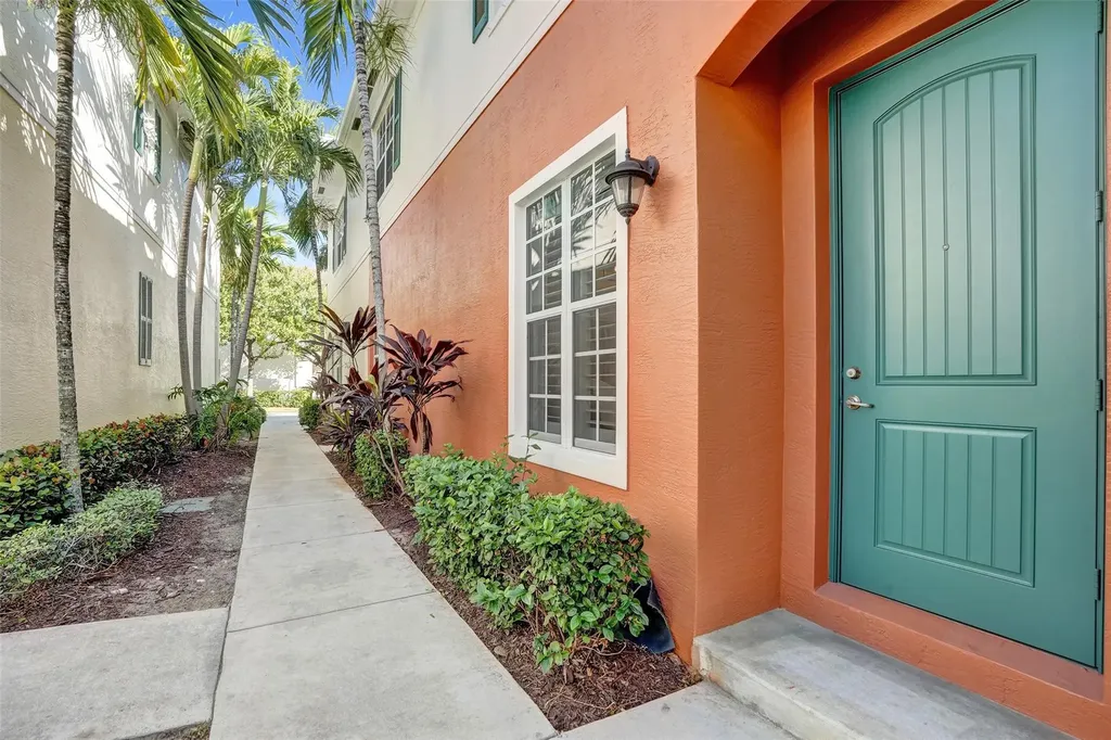 159 SW 7th Court Pompano Beach FL 33060