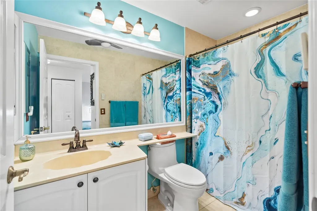 9129 N Vineyard Lake Drive Plantation FL 33324
