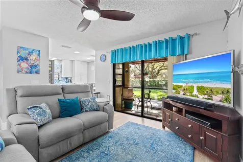 9129 N Vineyard Lake Drive Plantation FL 33324
