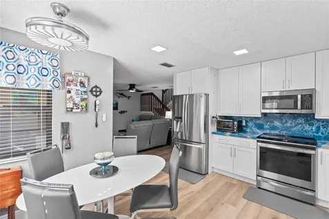 9129 N Vineyard Lake Drive Plantation FL 33324