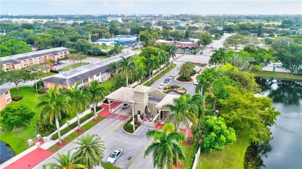 2302 Lucaya Lane Coconut Creek FL 33066