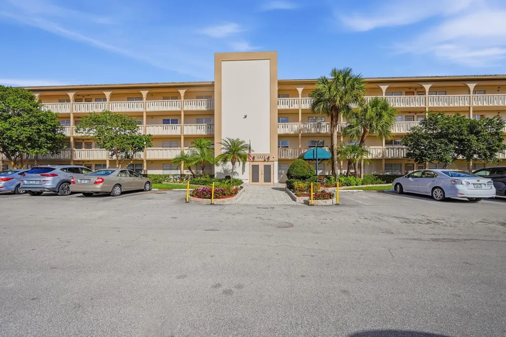 2302 Lucaya Lane Coconut Creek FL 33066